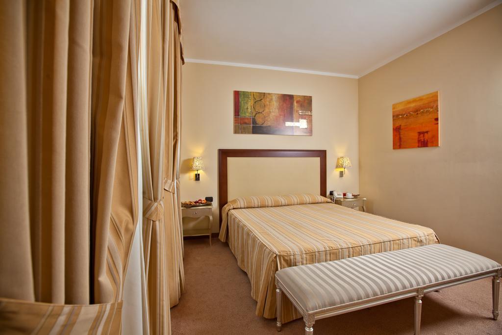 Hotel For