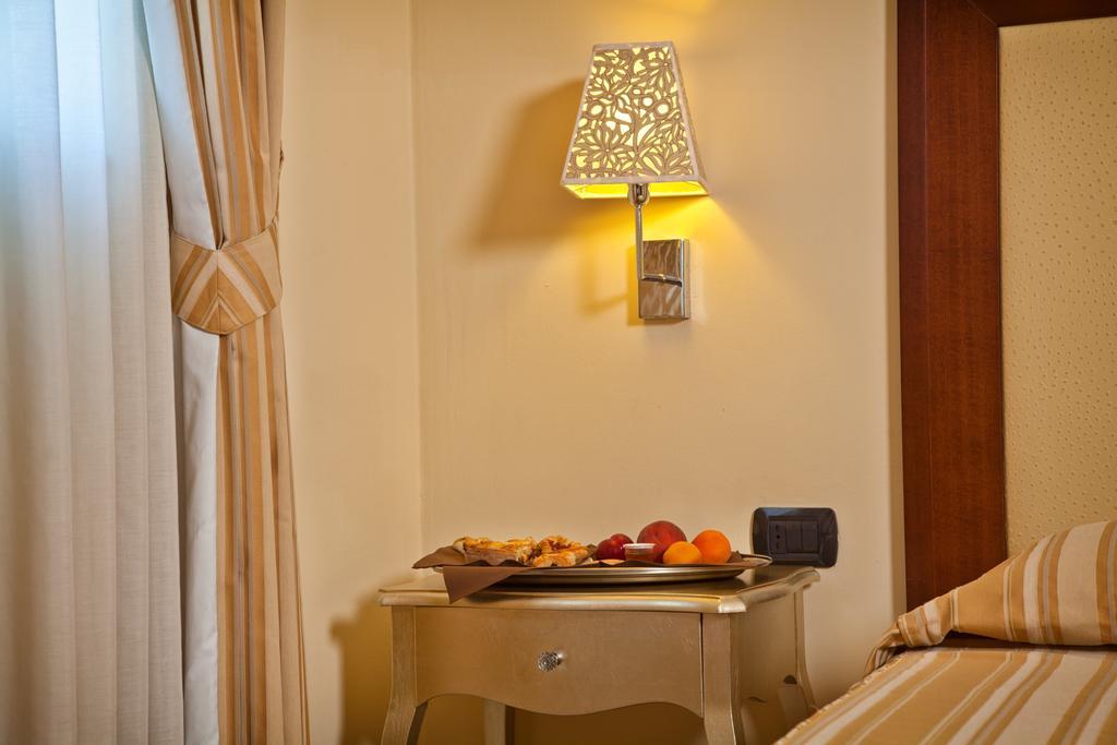 For 4* Olbia
