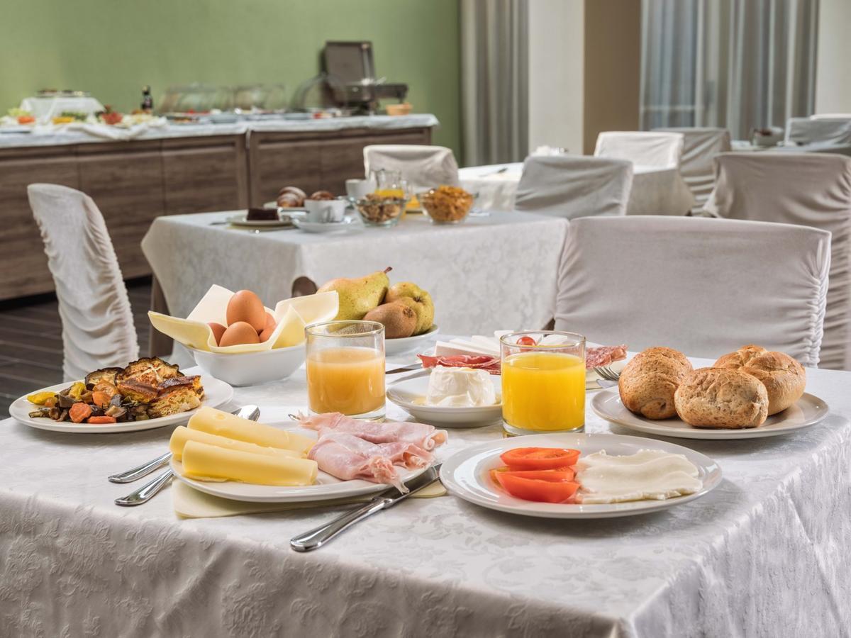 For You Hotel